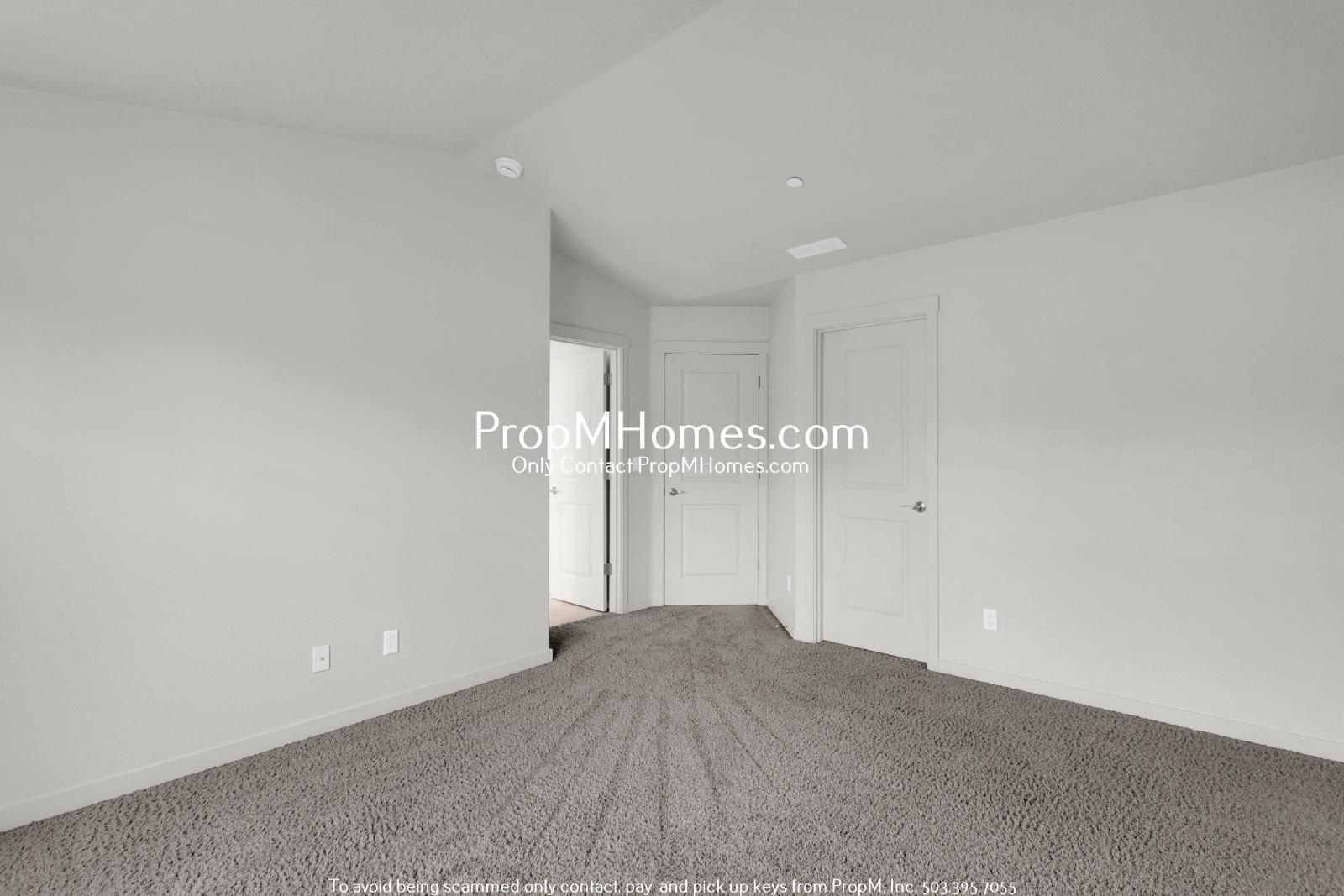 Stunning Three Bedroom Home in Villebois - $250 Gift Card Upon January Move-in! property image