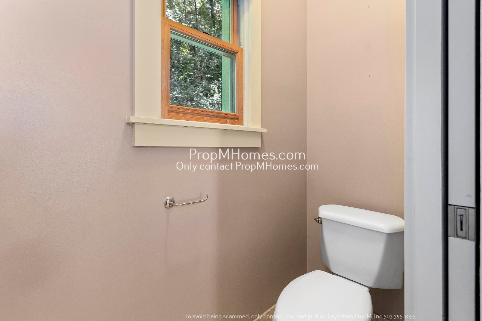 Two-Bedroom End Unit Condo in Goose Hollow! FREE PET RENT & DEPOSIT SPECIAL property image