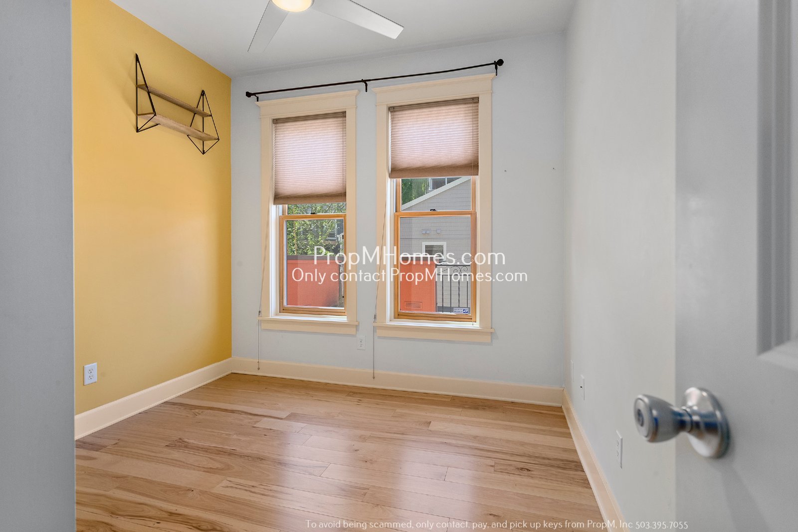 Two-Bedroom End Unit Condo in Goose Hollow! FREE PET RENT & DEPOSIT SPECIAL property image