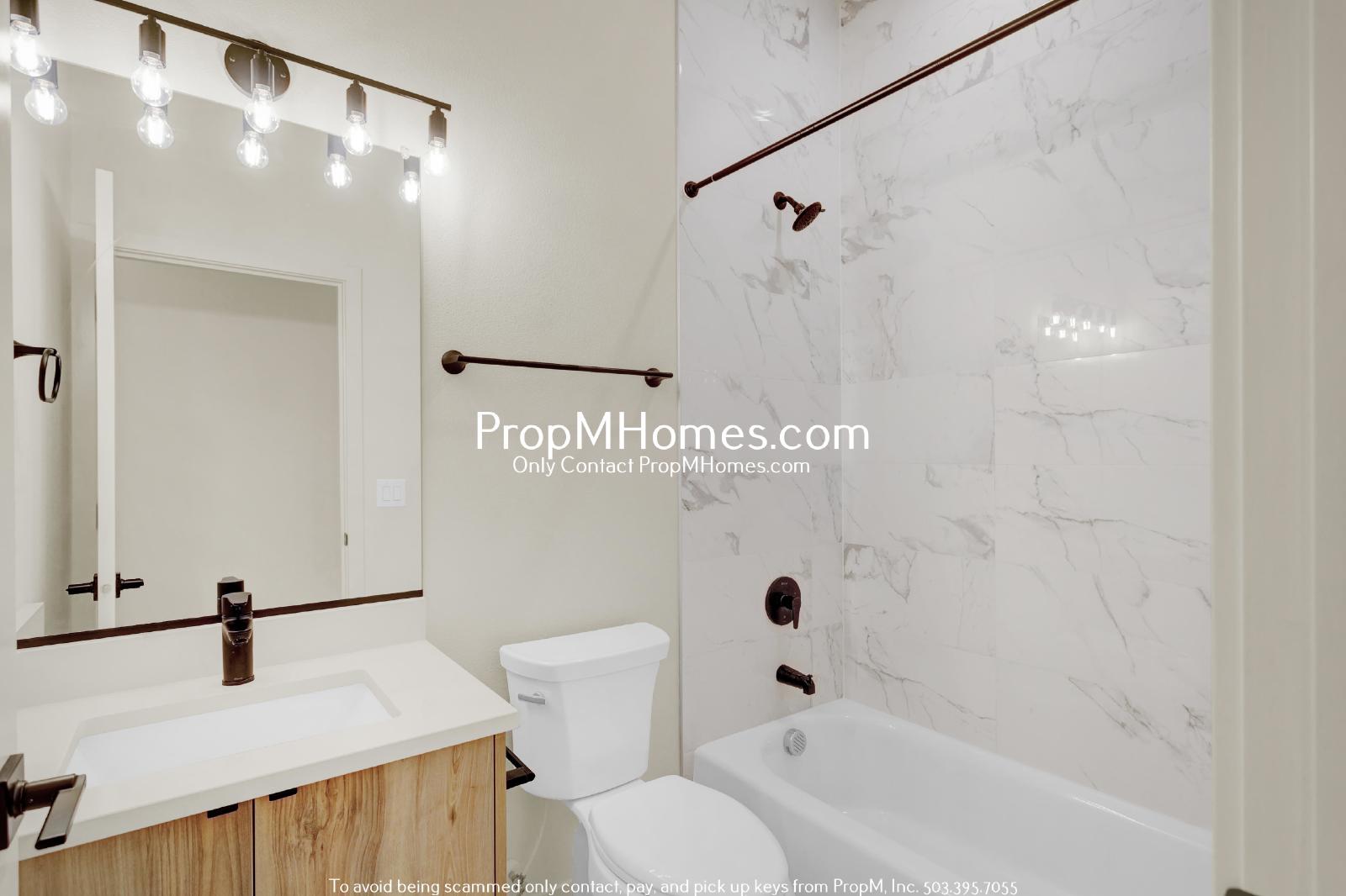 Two Bedroom Modern Oasis with Stunning Views & Designer Finishes property image