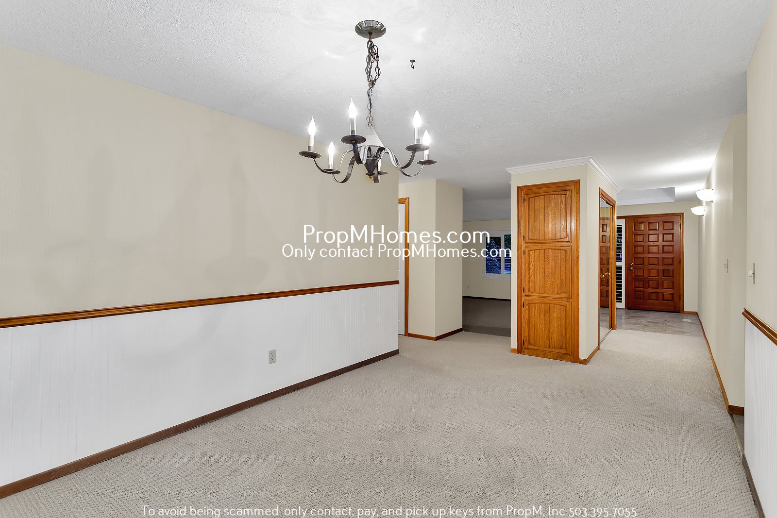 Lake Oswego Three Bedroom Ranch On 1/4 Acre! DEPOSIT SPECIAL property image