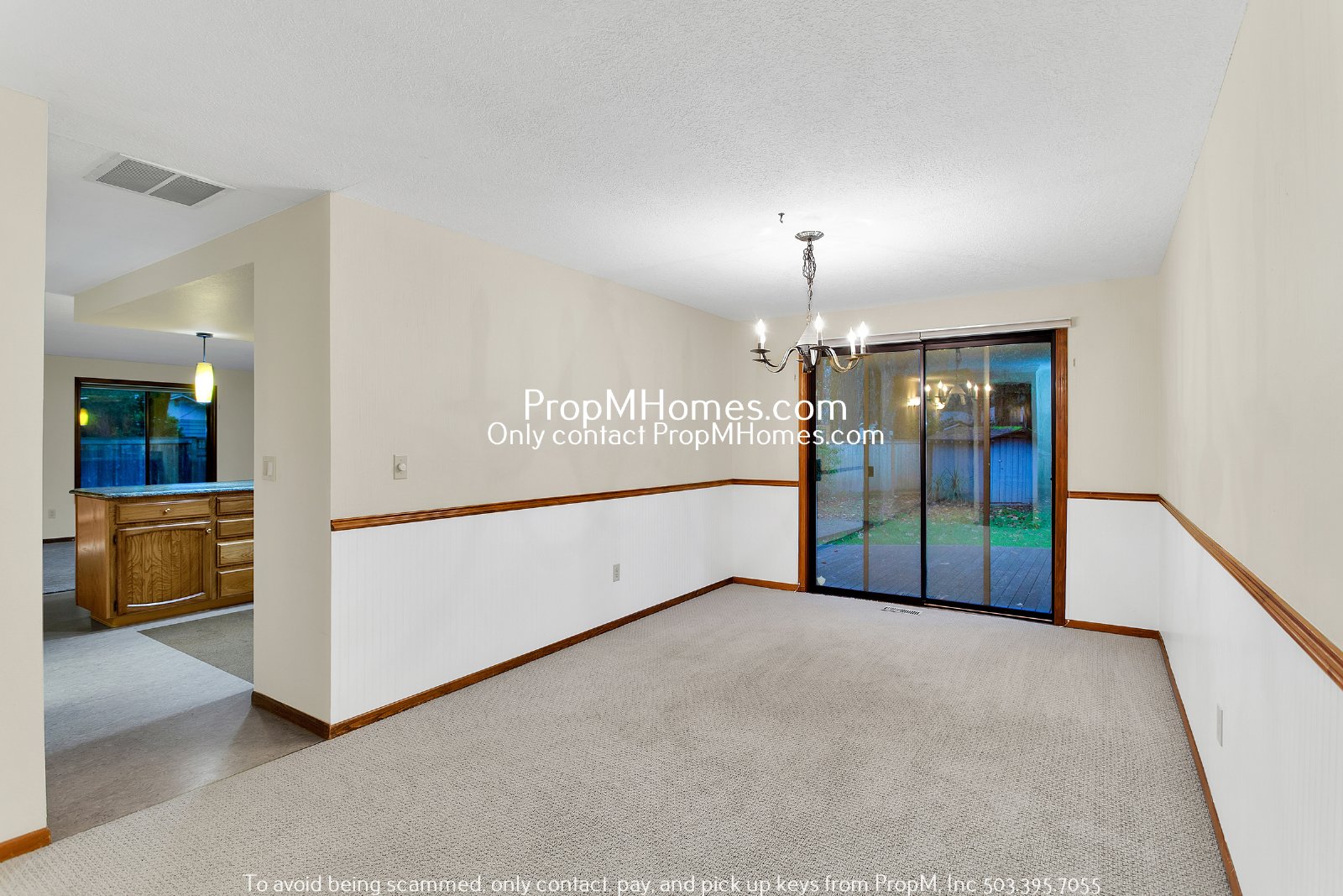 Lake Oswego Three Bedroom Ranch On 1/4 Acre! DEPOSIT SPECIAL property image