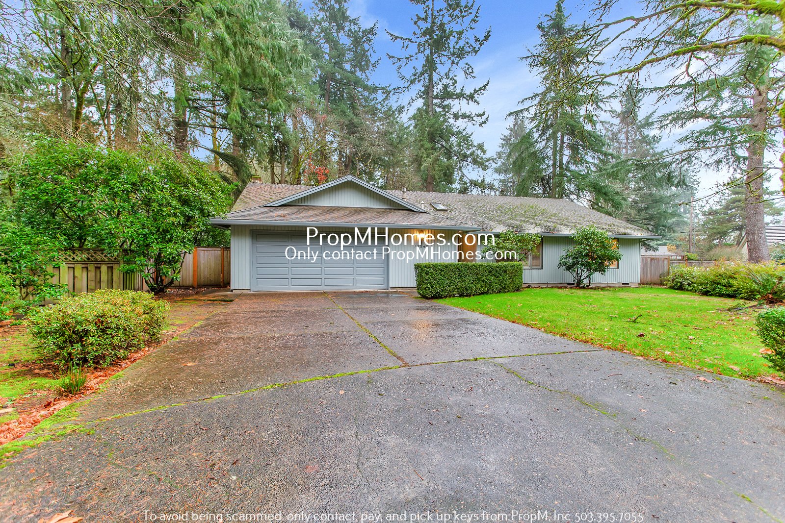 Lake Oswego Three Bedroom Ranch On 1/4 Acre! DEPOSIT SPECIAL property image