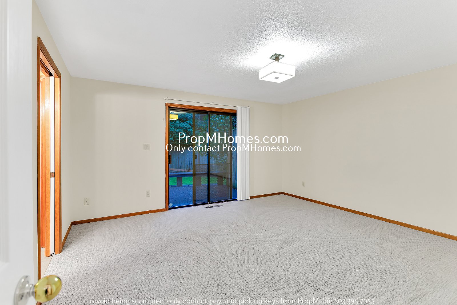 Lake Oswego Three Bedroom Ranch On 1/4 Acre! DEPOSIT SPECIAL property image