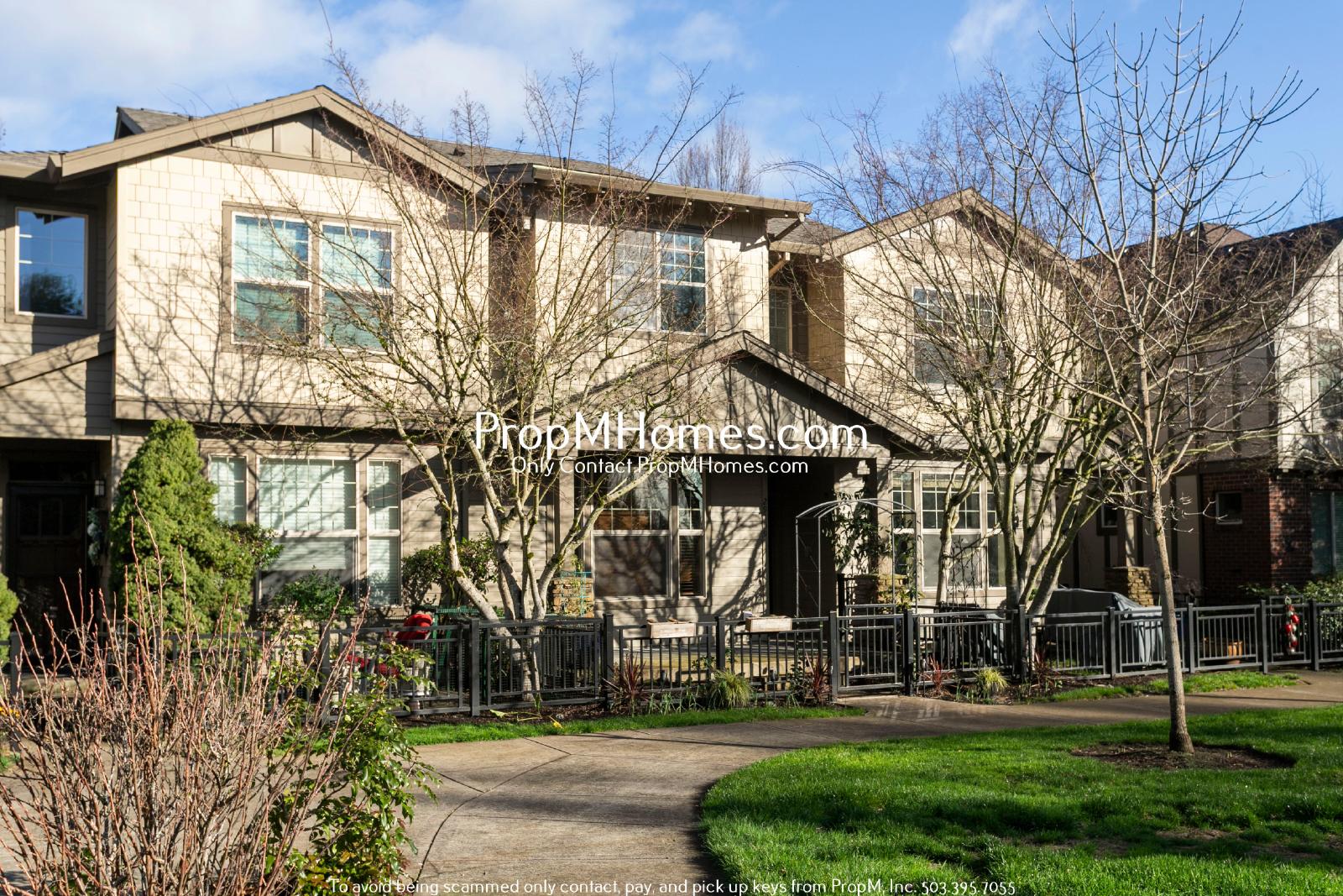 Cozy Two Bedroom Townhome in the Heart of Villebois - Newly Painted Interior! property image