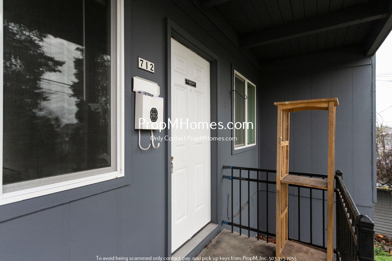 Updated Two Bedroom First Floor Unit in the Heart of Oregon City property image