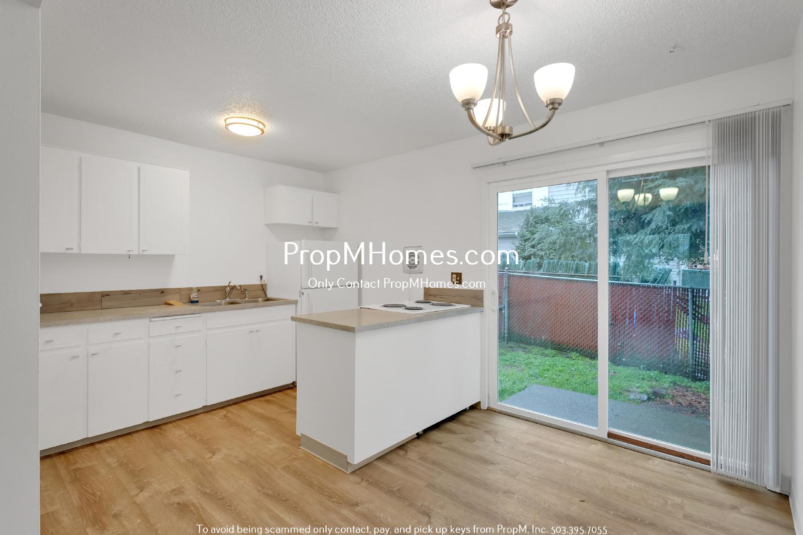 Updated Two Bedroom First Floor Unit in the Heart of Oregon City property image