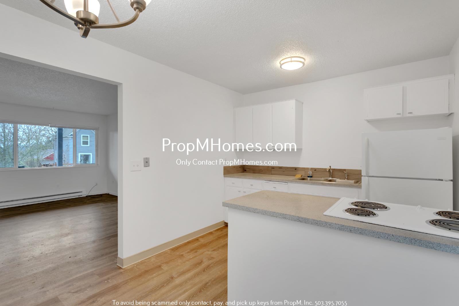 Updated Two Bedroom First Floor Unit in the Heart of Oregon City property image