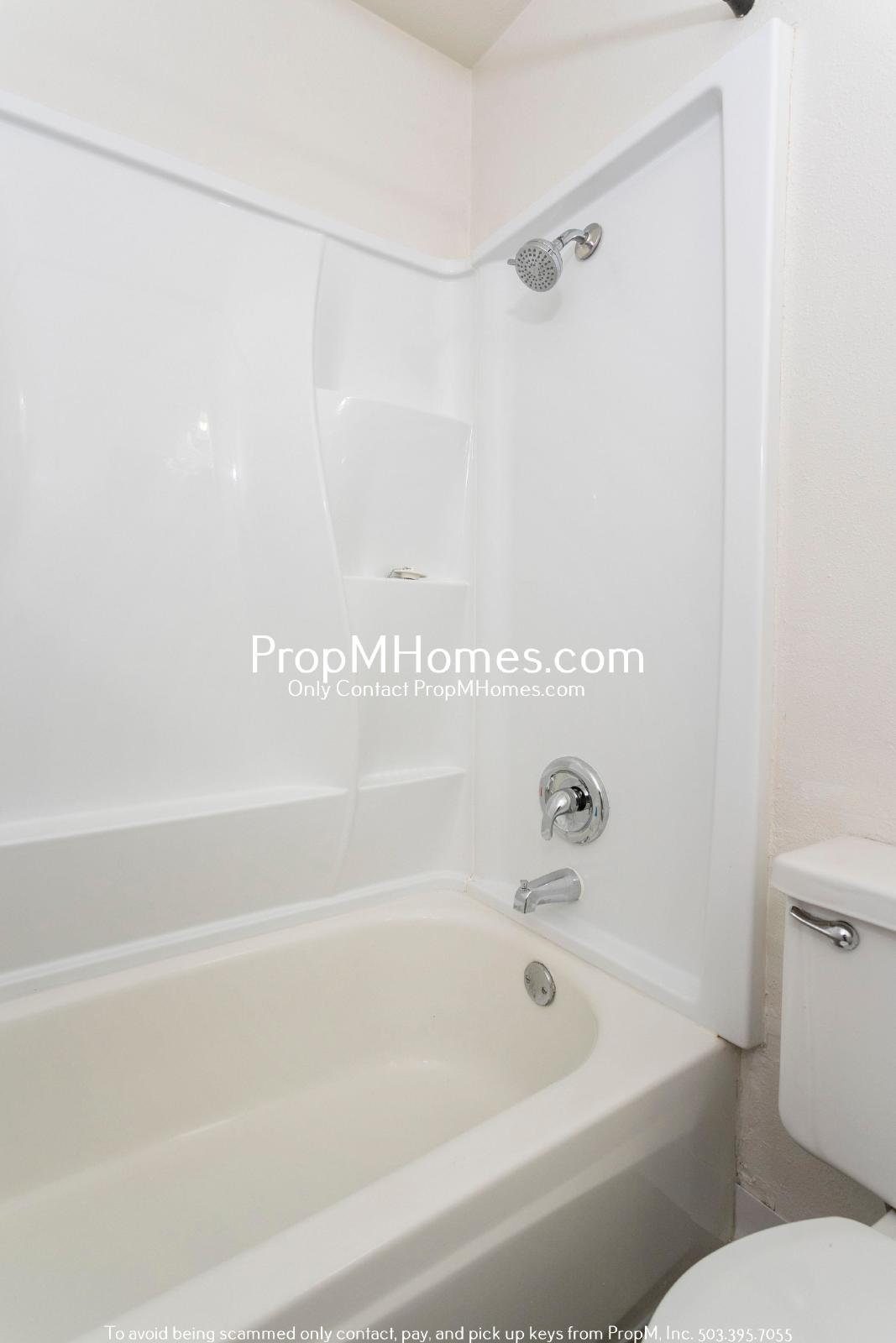 Two Bedroom Townhome in Montavilla! property image