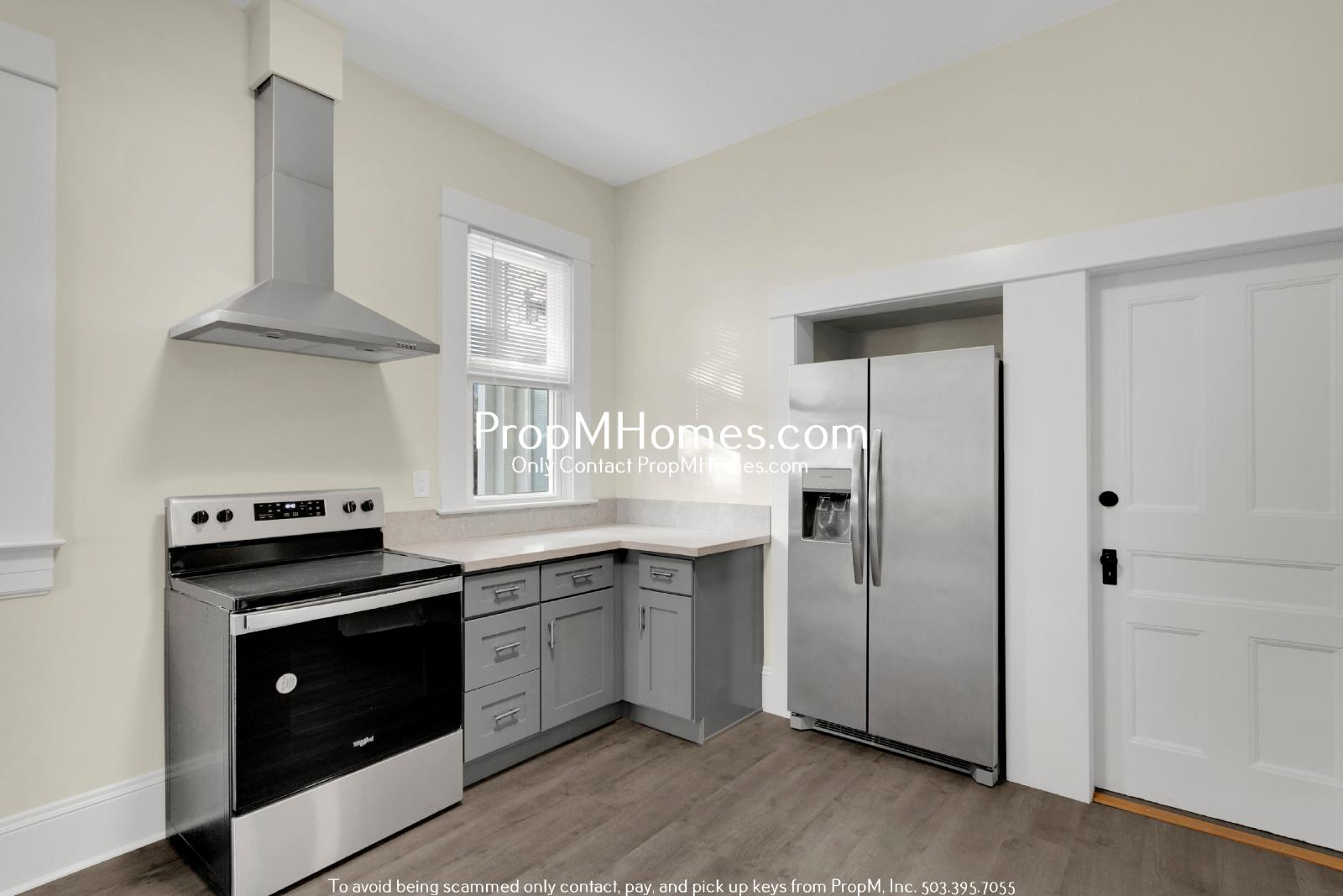 Updated Lair Hill Victorian with Willamette River & Mt Hood Views! property image