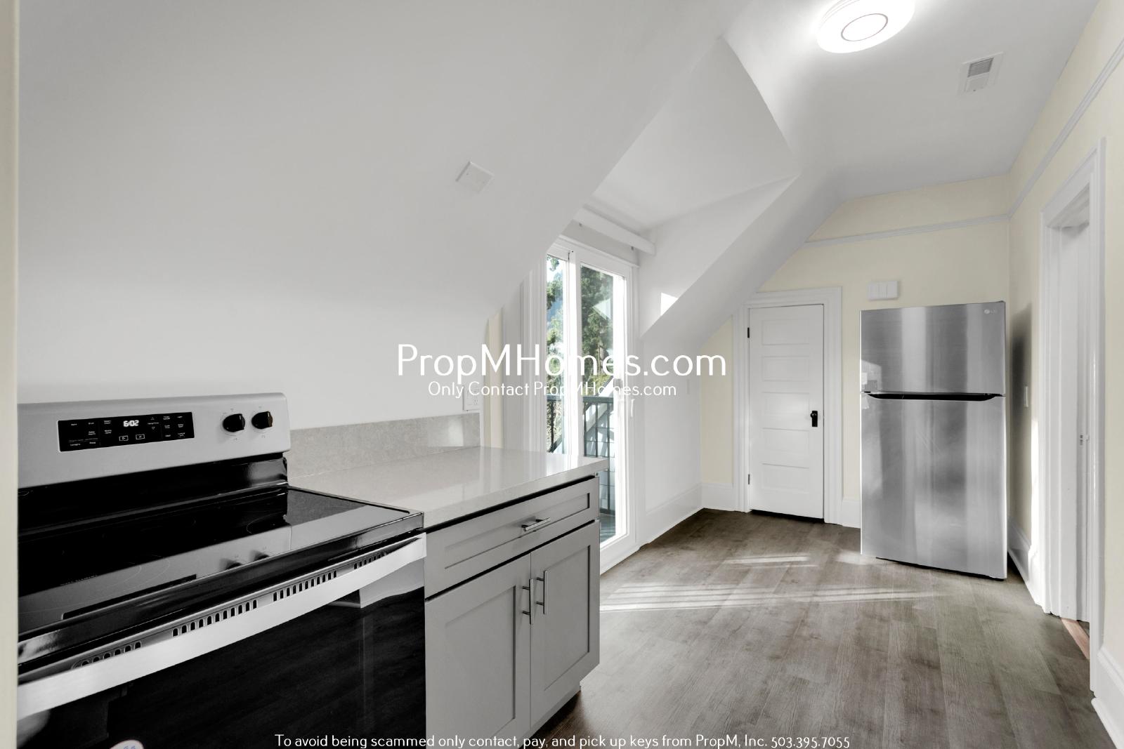 Updated Lair Hill Victorian with Willamette River & Mt Hood Views! property image