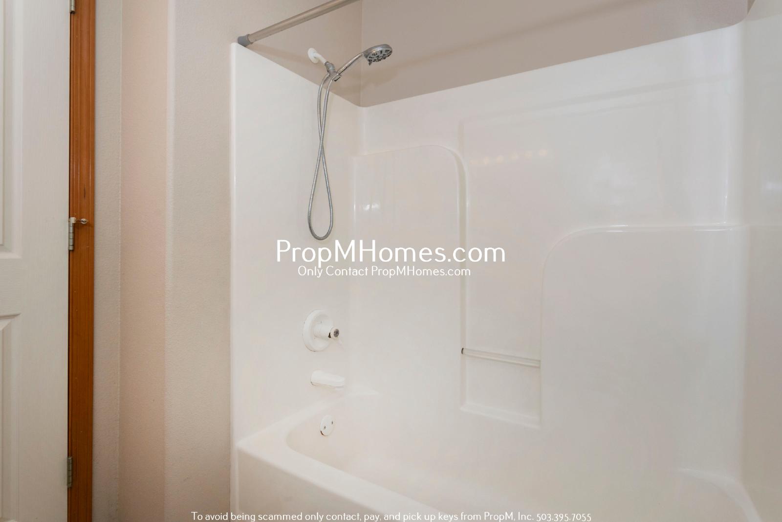 Beautiful Two-Story Home Nestled In Tranquil Tualatin! property image