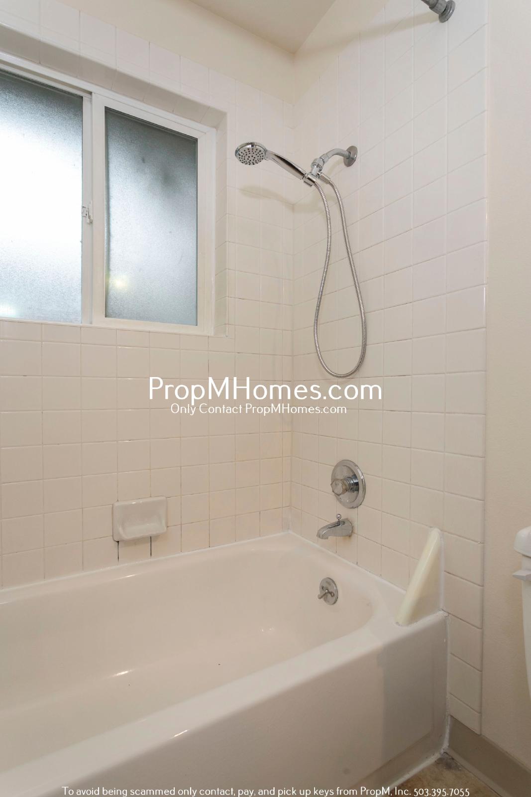 Two Bedroom Escape in the Heart of Oregon City! NEW PHOTOS property image