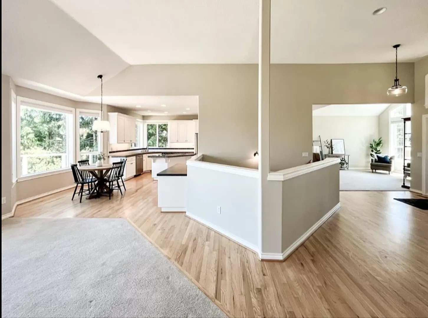 Luxury Four Bedroom Home in West Linn w/ Stunning Views! property image