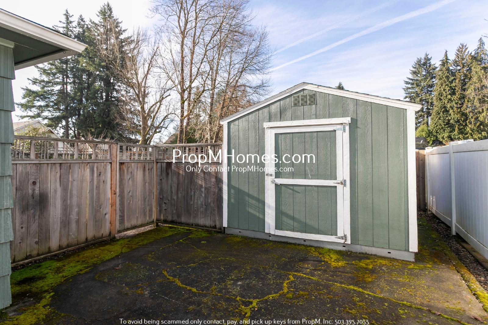 Cozy Two Bedroom Home in Willamette on a Massive Lot! property image