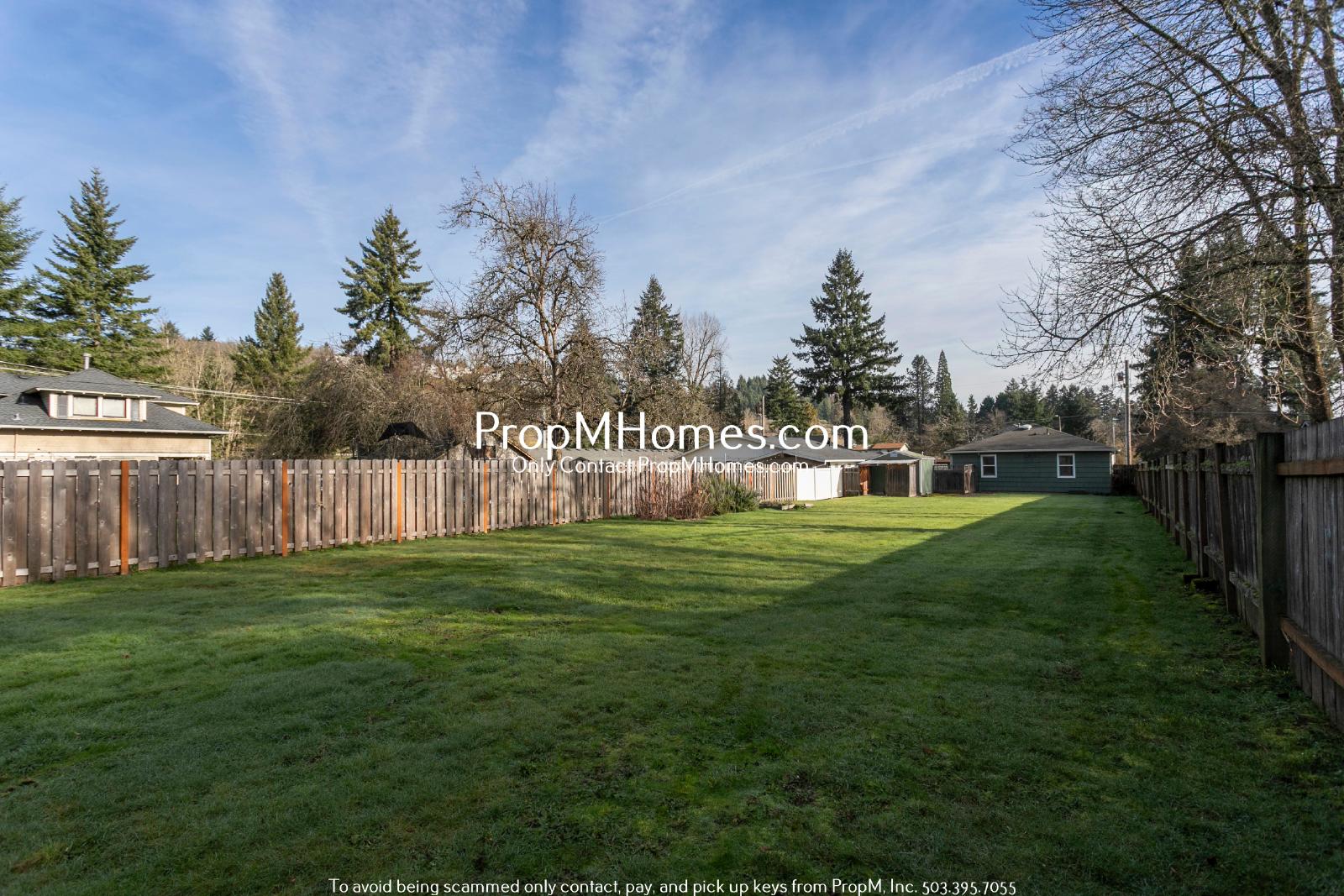 Cozy Two Bedroom Home in Willamette on a Massive Lot! property image