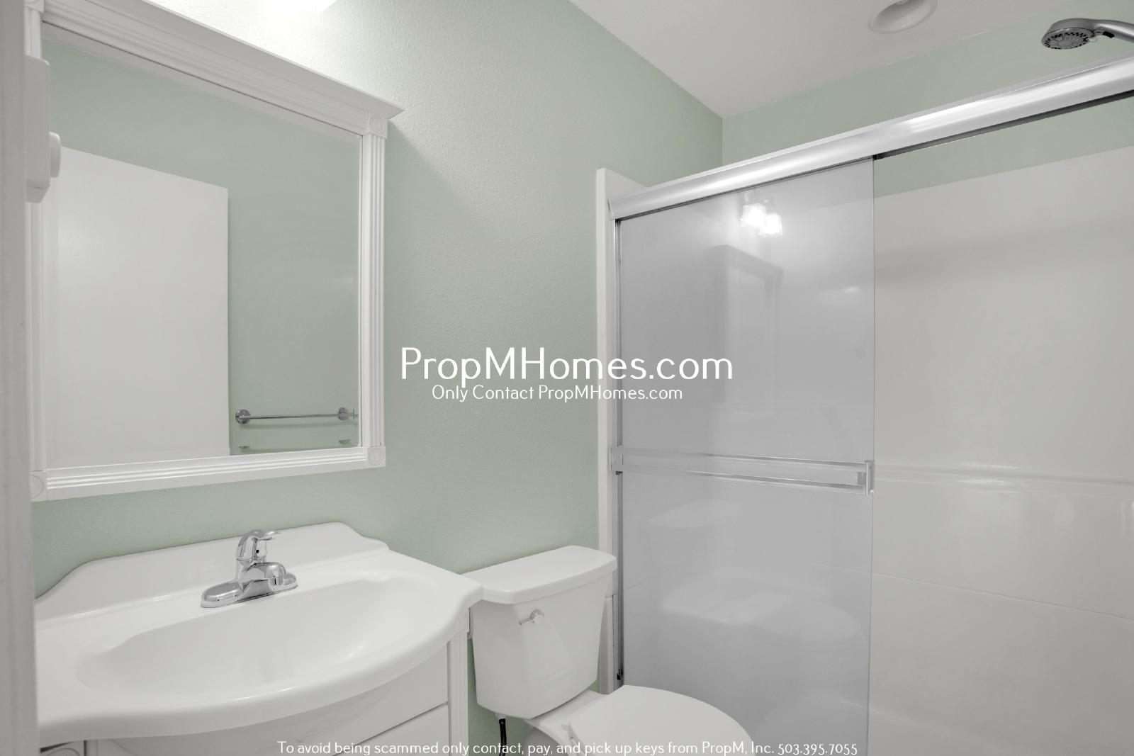 Cozy Two Bedroom Home in Willamette on a Massive Lot! property image