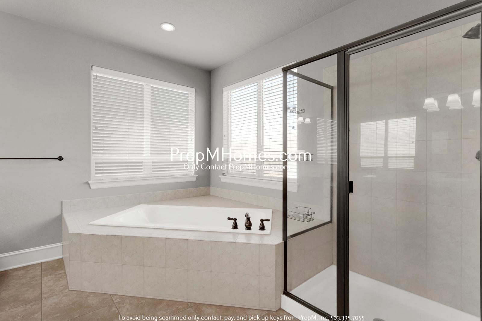 Beautiful Three Bedroom Home in Villebois! property image