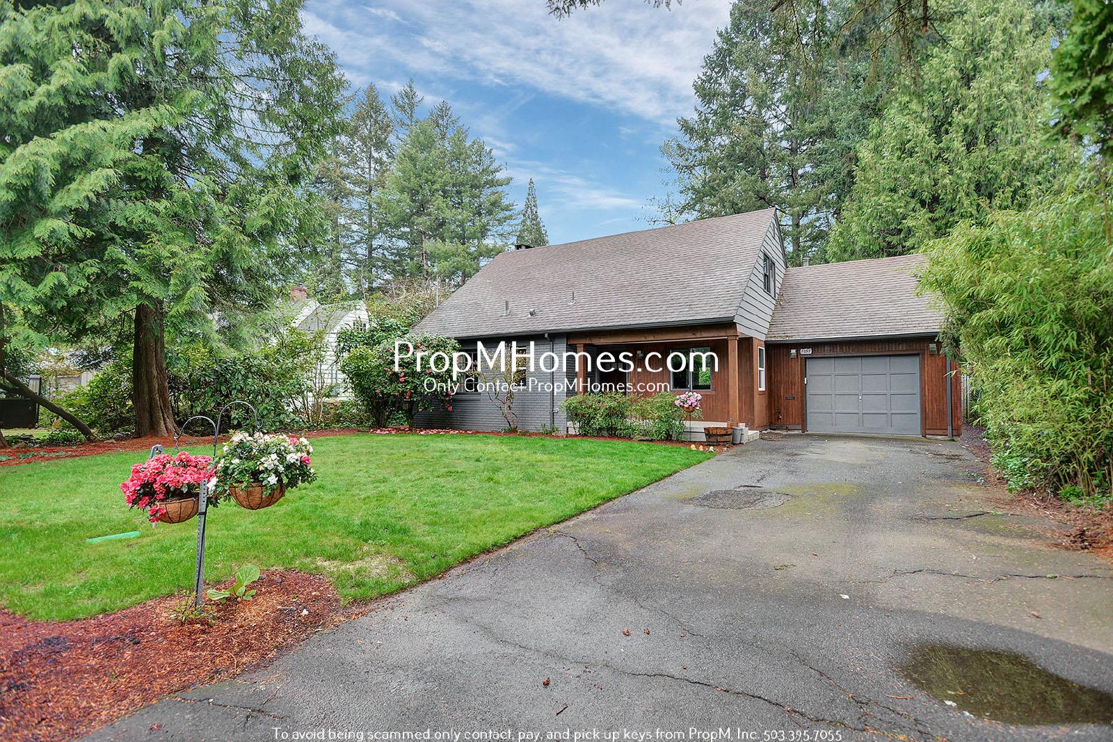 Charming Updated First Addition Cottage! property image