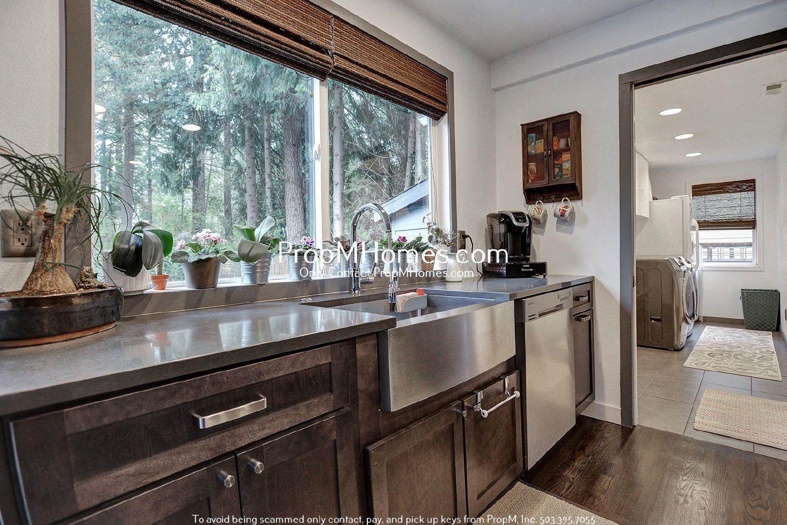 Charming Updated First Addition Cottage! property image