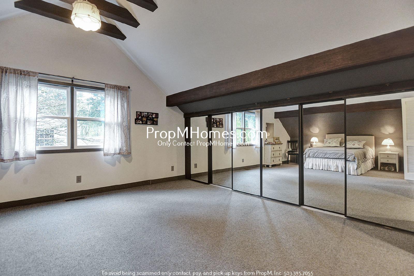 Charming Updated First Addition Cottage! property image