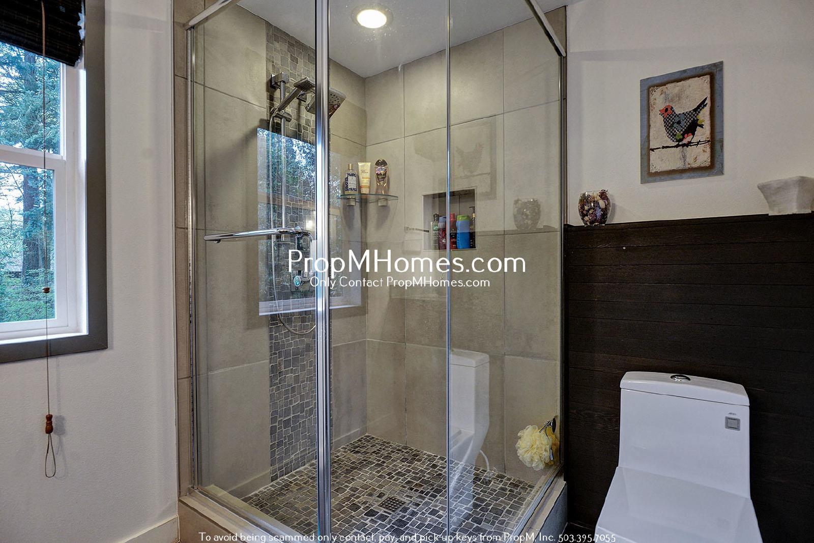 Charming Updated First Addition Cottage! property image