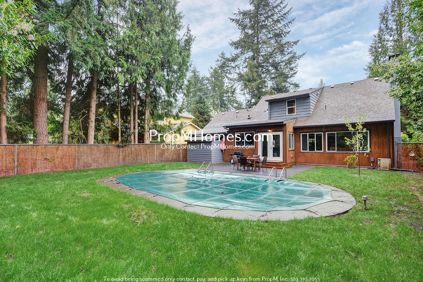 Charming Updated First Addition Cottage! property image