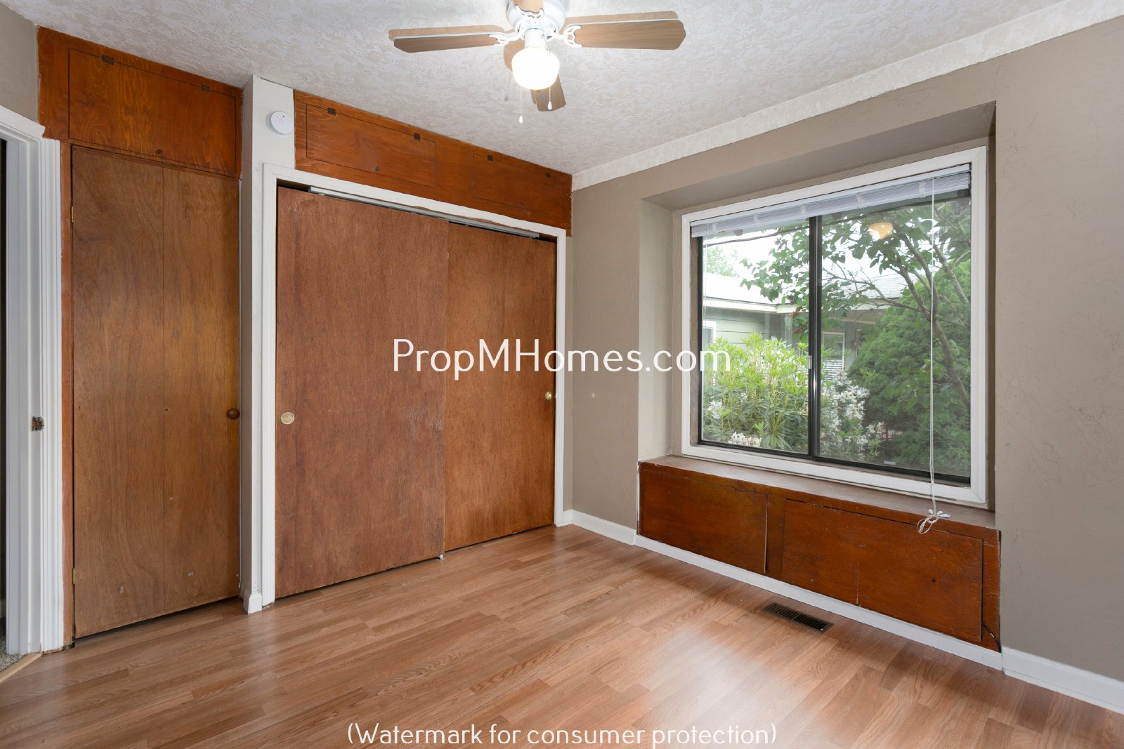 Charming One Bedroom Plus Office/Den In SE Portland! property image