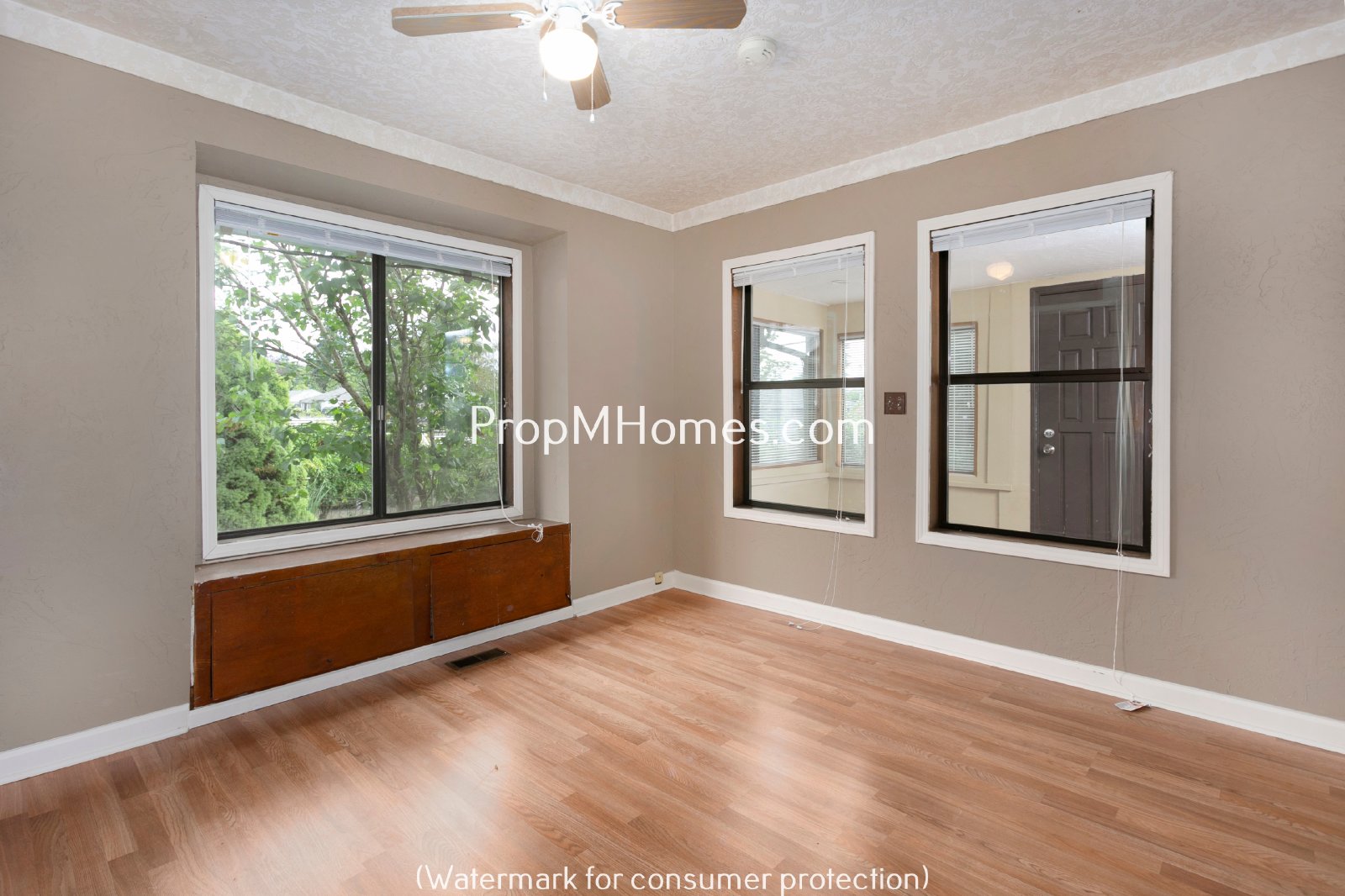 Charming One Bedroom Plus Office/Den In SE Portland! property image