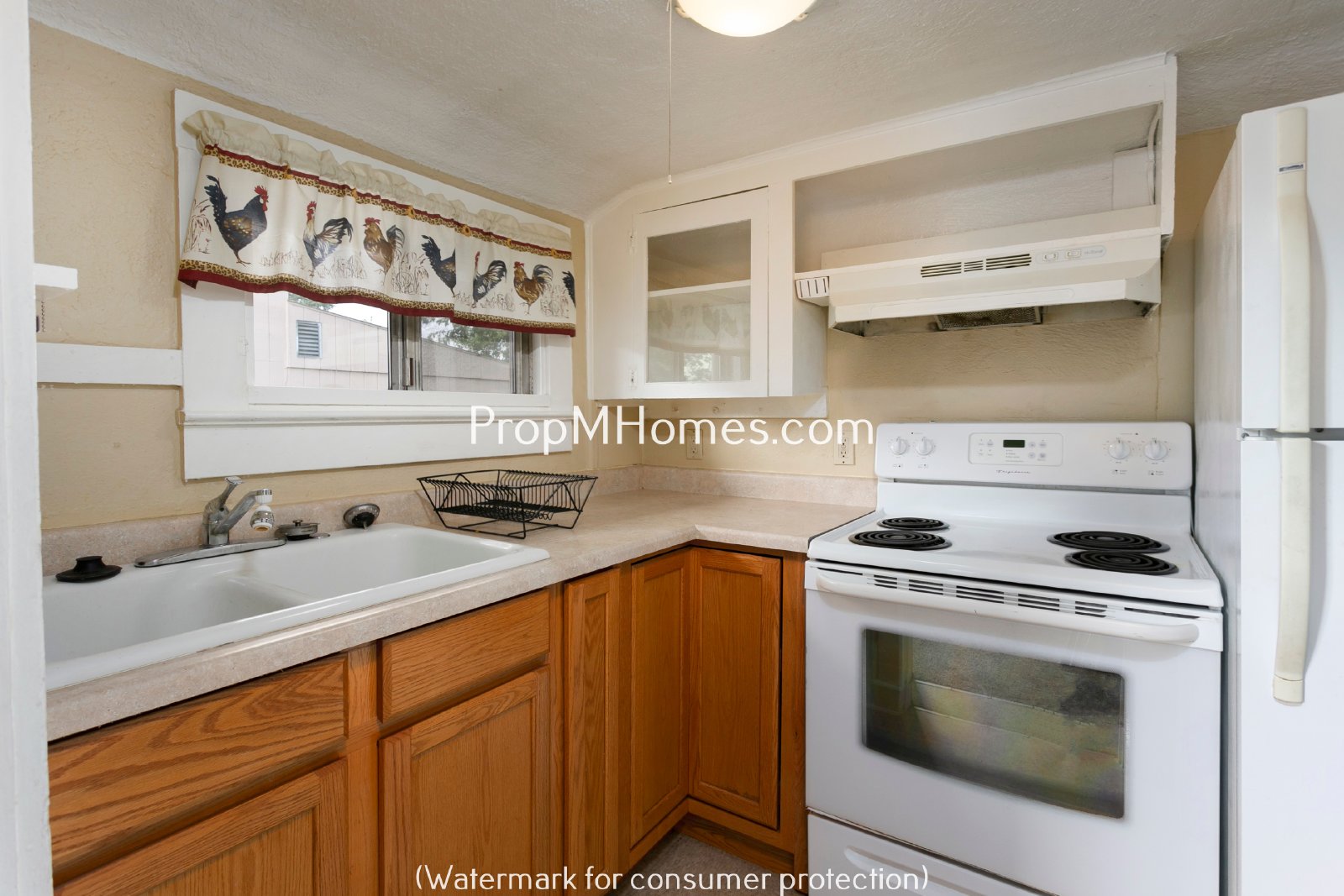 Charming One Bedroom Plus Office/Den In SE Portland! property image