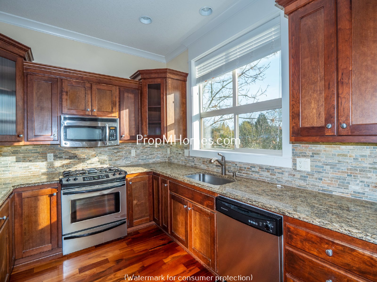 Stunning Humboldt Two Bedroom Townhouse w/ Two Primary Suites! property image