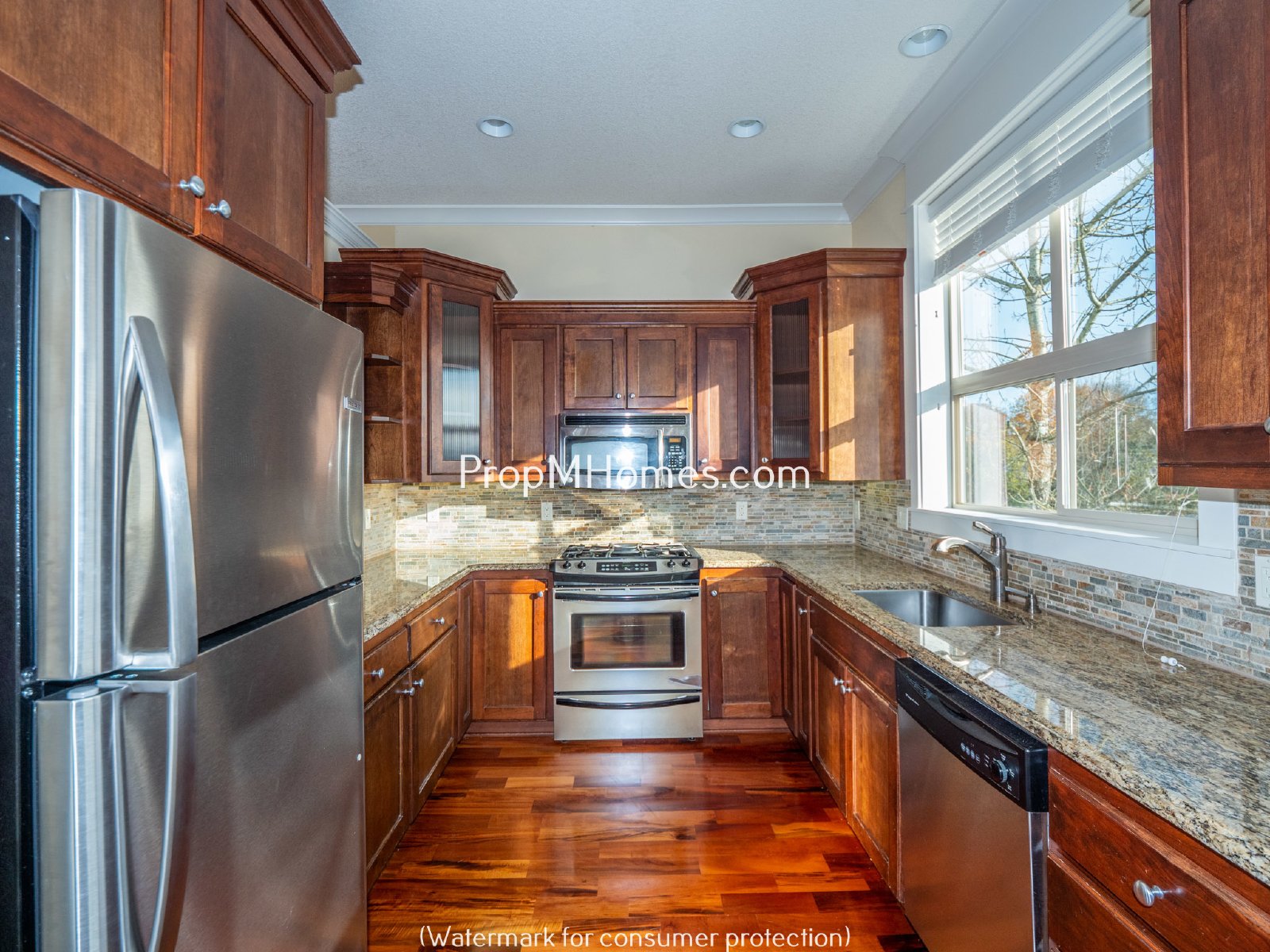 Stunning Humboldt Two Bedroom Townhouse w/ Two Primary Suites! property image