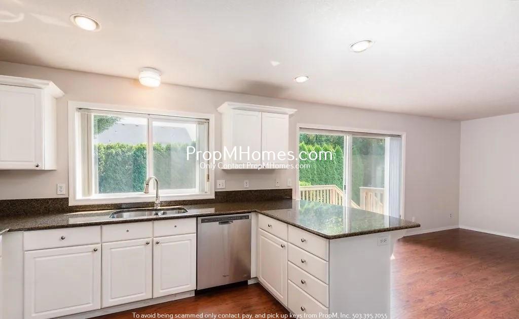 Cozy One Level Three Bedroom Home in Sherwood! property image