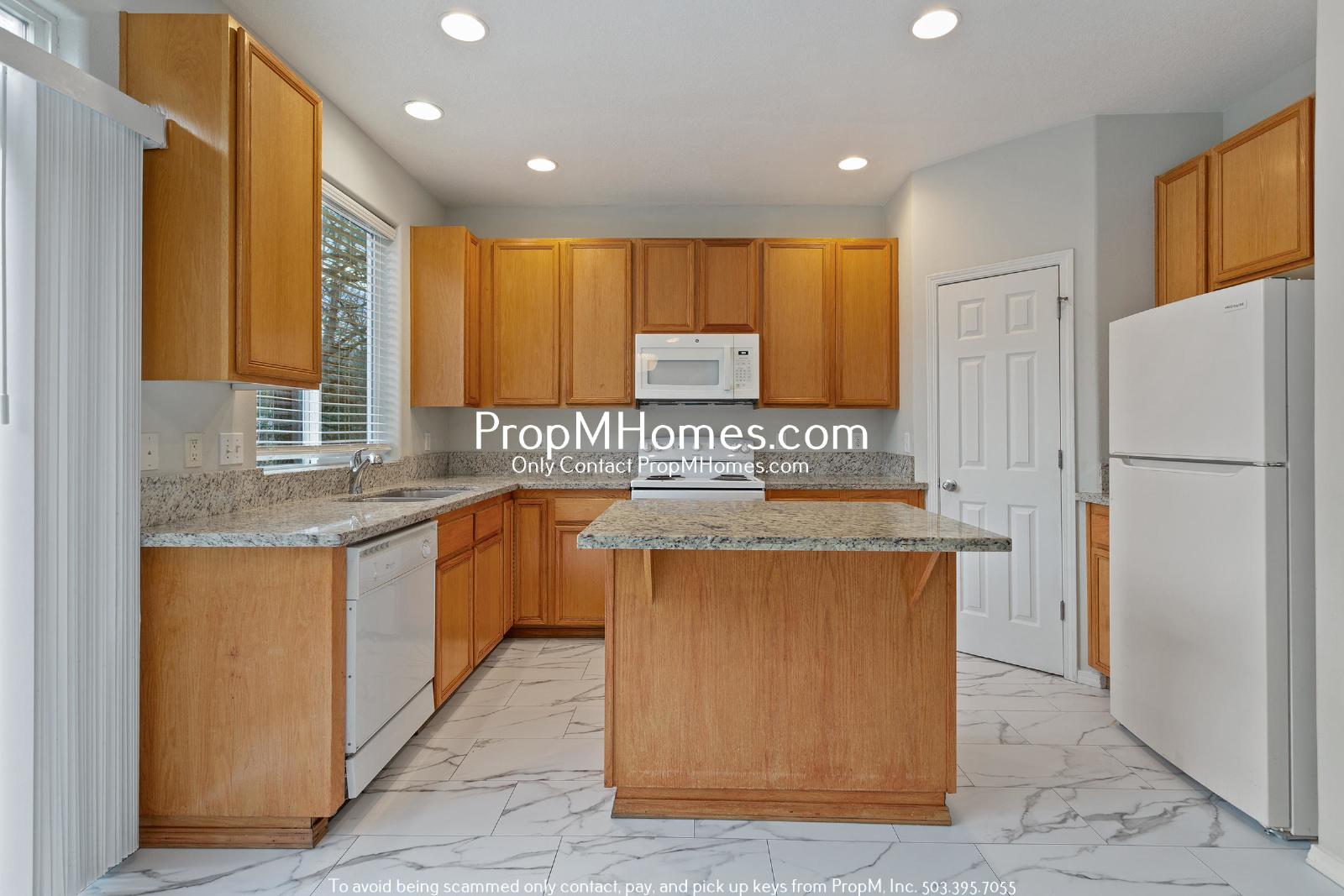 Three Bedroom Home in Aloha w/ Forest Like Surrounding! property image