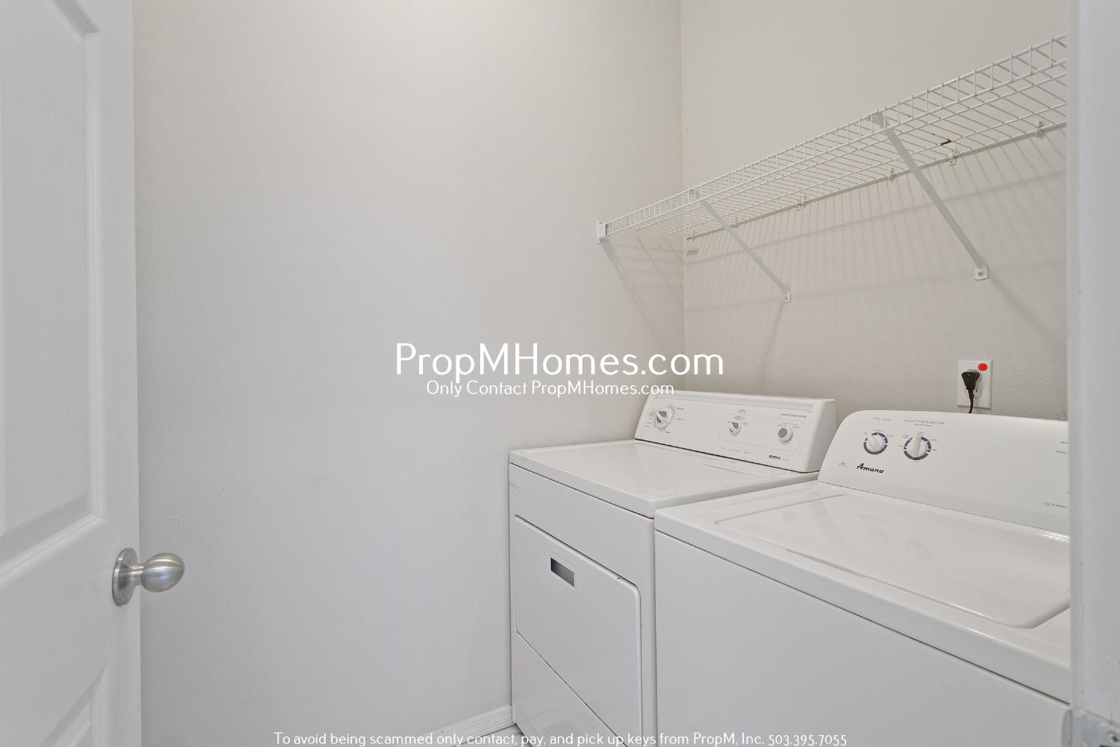 Three Bedroom Home in Aloha w/ Forest Like Surrounding! property image