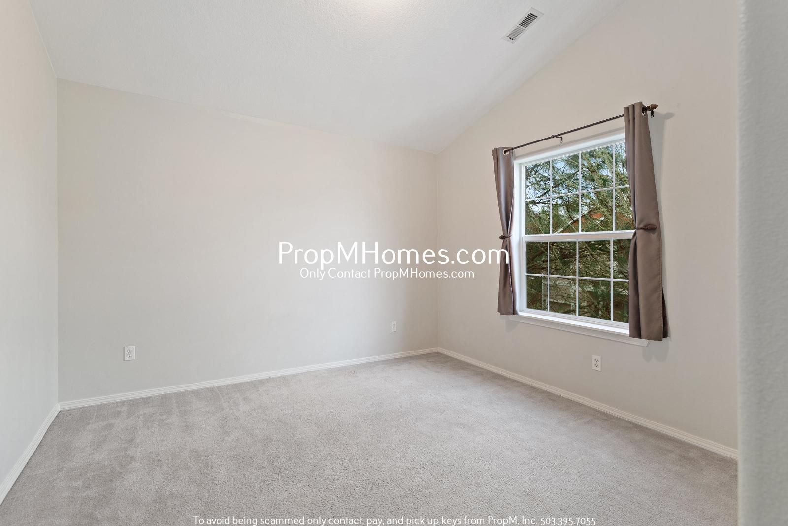 Three Bedroom Home in Aloha w/ Forest Like Surrounding! property image