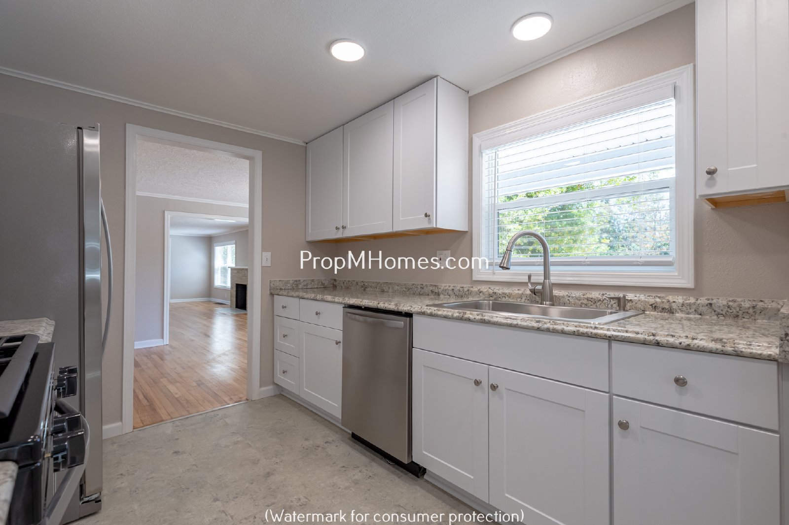 Updated Three Bedroom Home in Milwaukie Heights! property image