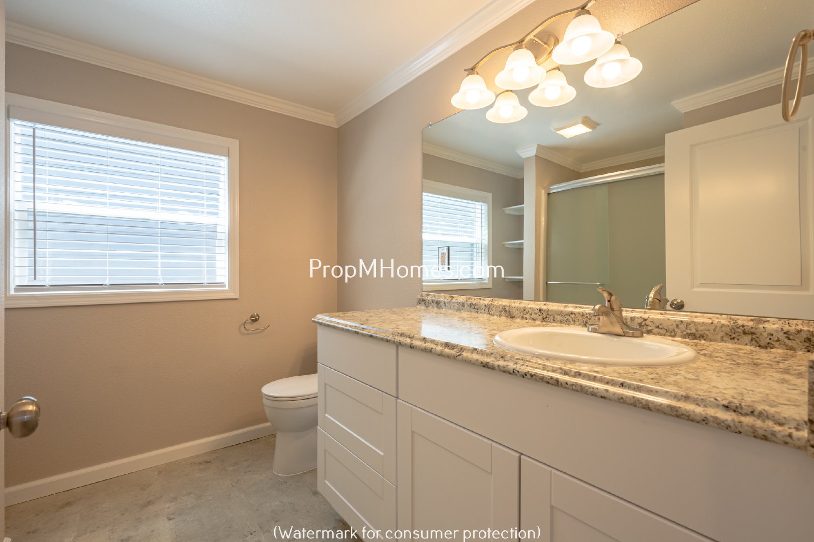 Updated Three Bedroom Home in Milwaukie Heights! property image