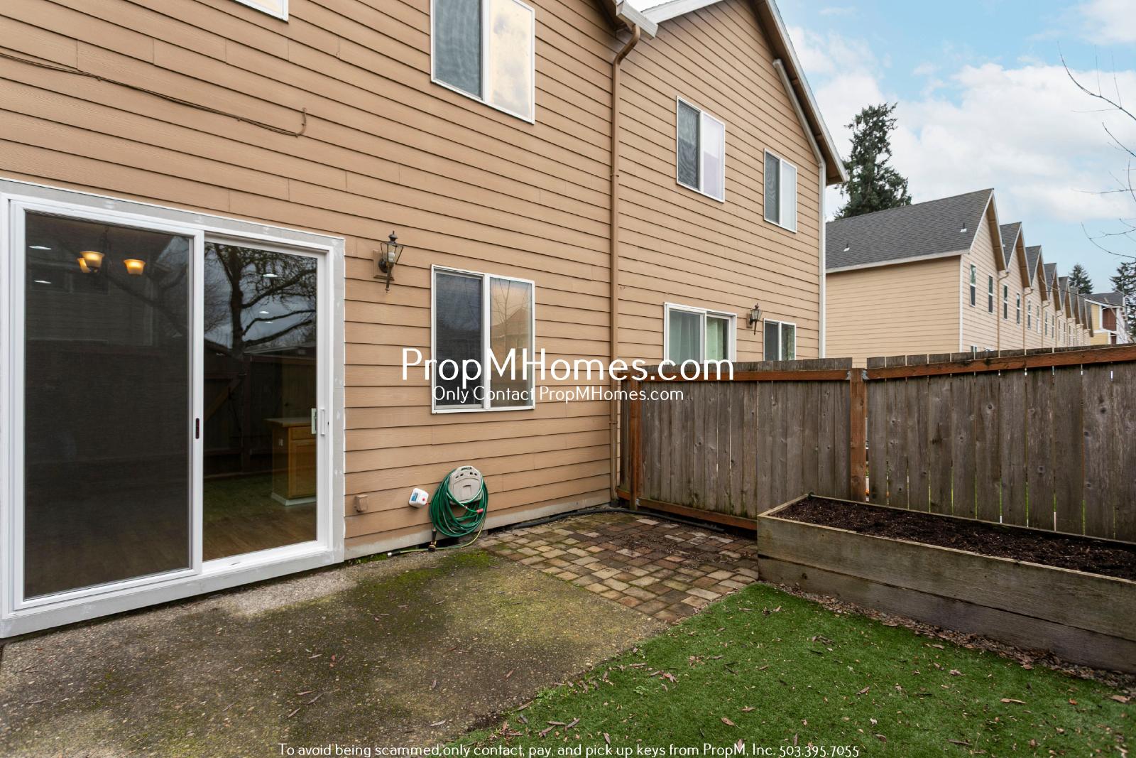 Updated Three Bedroom Townhome Near Nike & Intel! property image