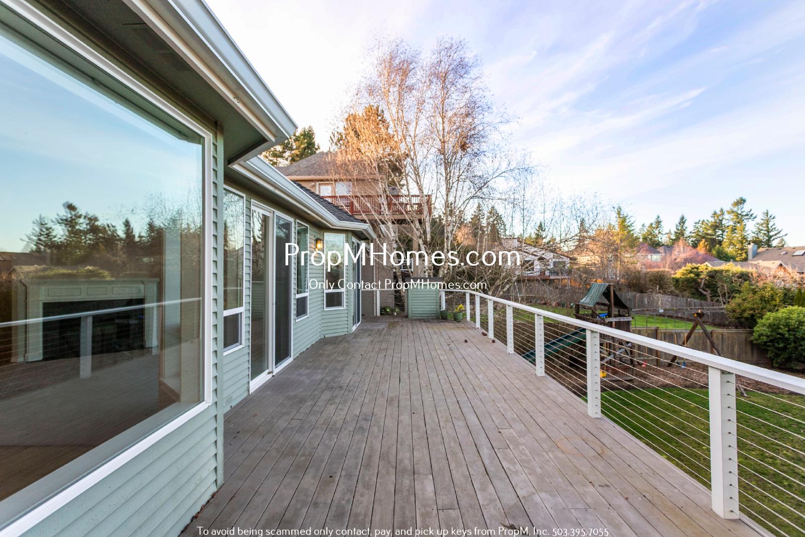 Luxury Four Bedroom Home in West Linn w/ Stunning Views! DEPOSIT SPECIAL property image