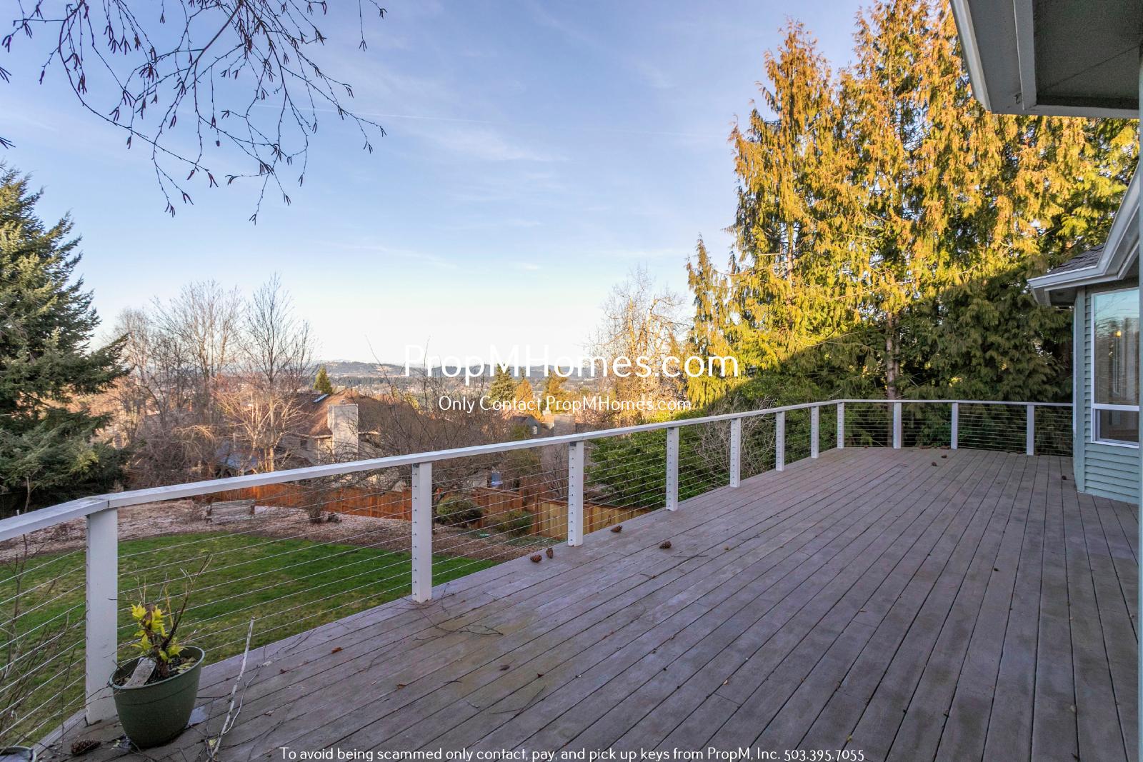 Luxury Four Bedroom Home in West Linn w/ Stunning Views! DEPOSIT SPECIAL property image