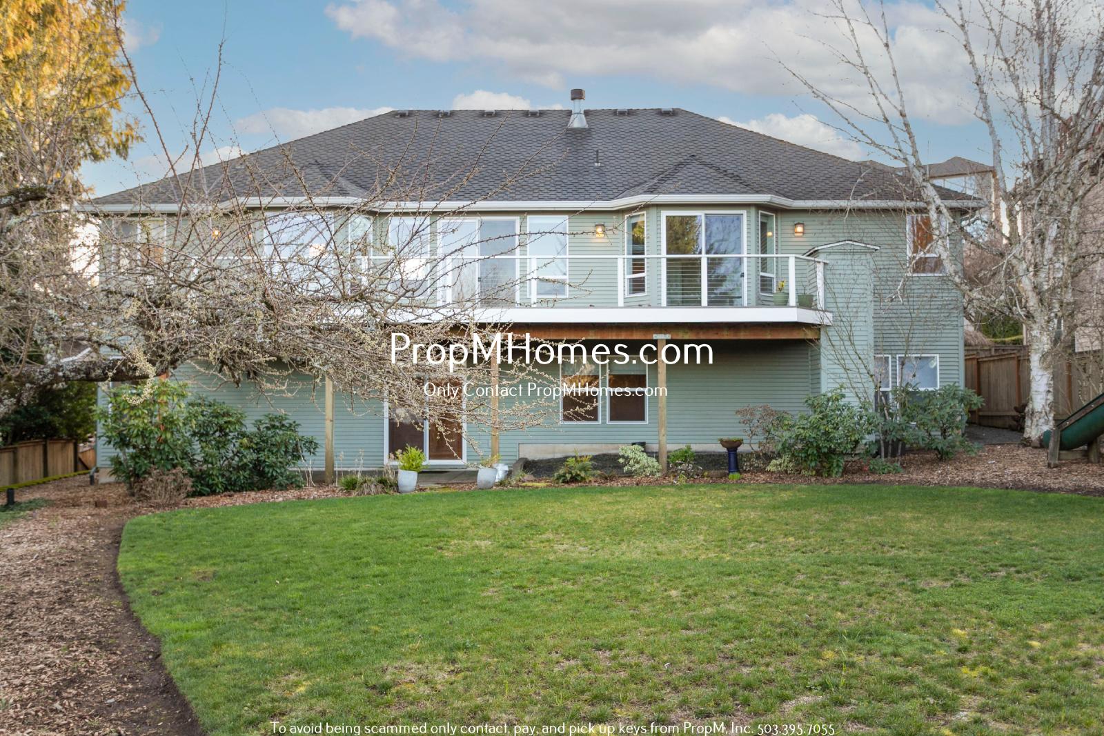 Luxury Four Bedroom Home in West Linn w/ Stunning Views! DEPOSIT SPECIAL property image