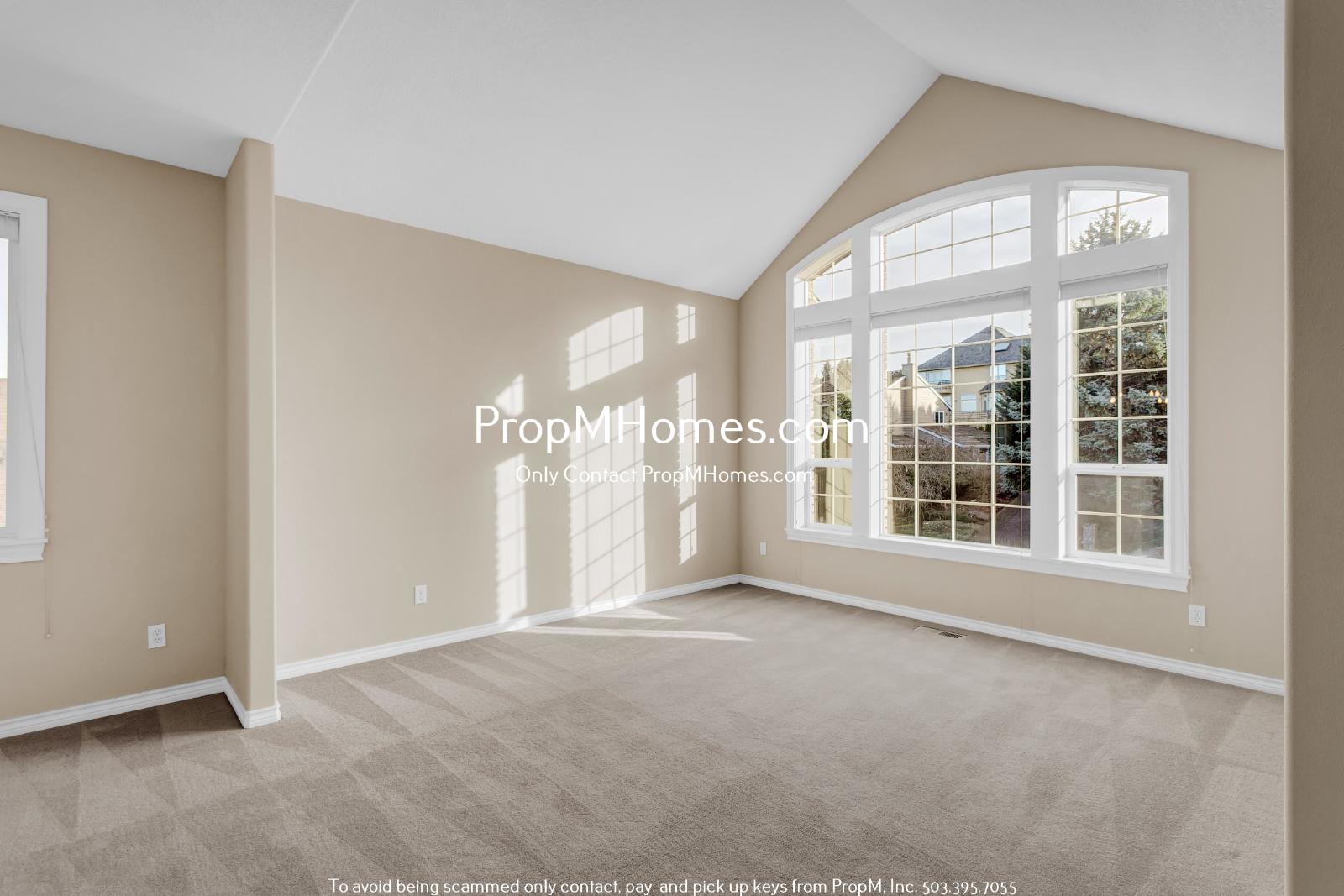 Luxury Four Bedroom Home in West Linn w/ Stunning Views! DEPOSIT SPECIAL property image