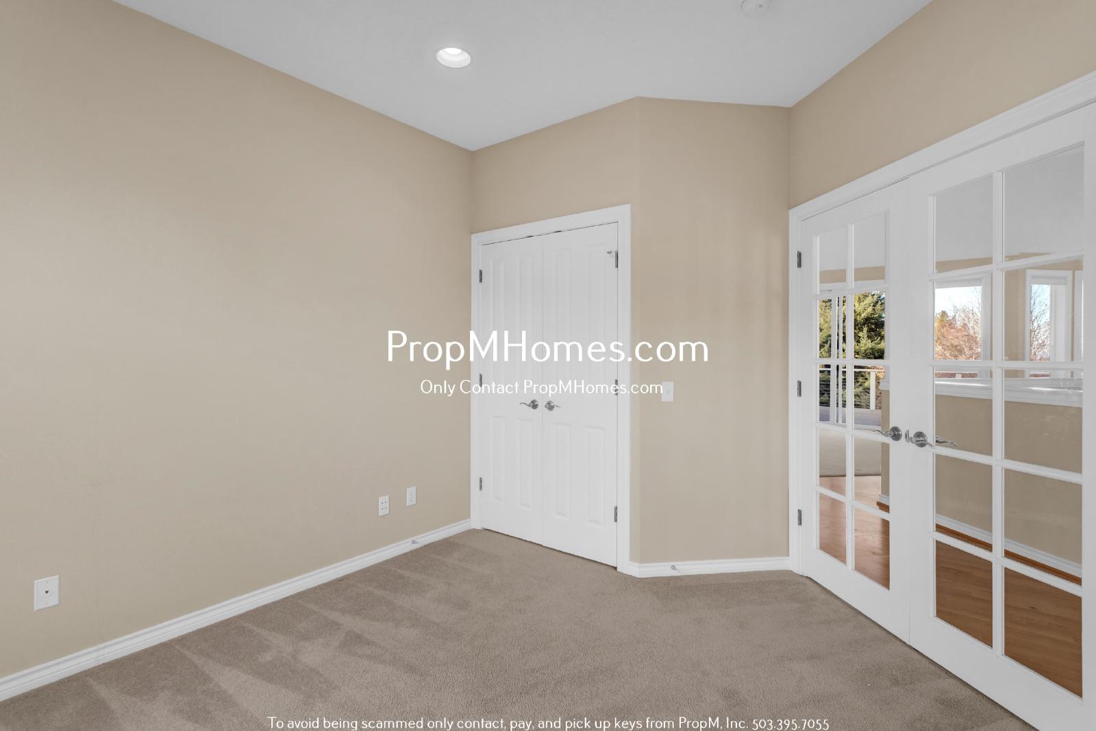 Luxury Four Bedroom Home in West Linn w/ Stunning Views! DEPOSIT SPECIAL property image