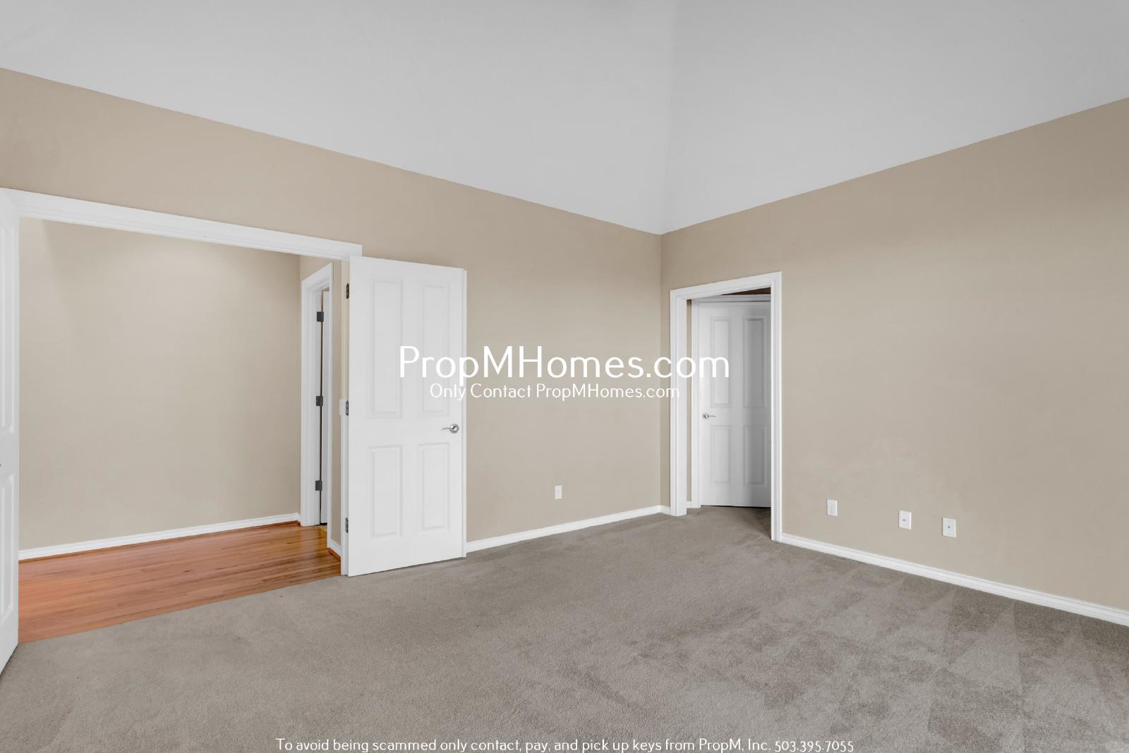 Luxury Four Bedroom Home in West Linn w/ Stunning Views! DEPOSIT SPECIAL property image