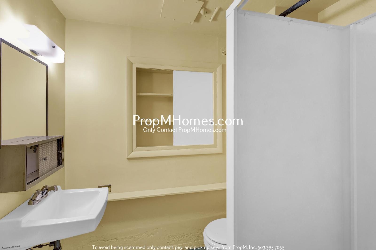 Rare Three Bedroom Gem in SW Portland! property image