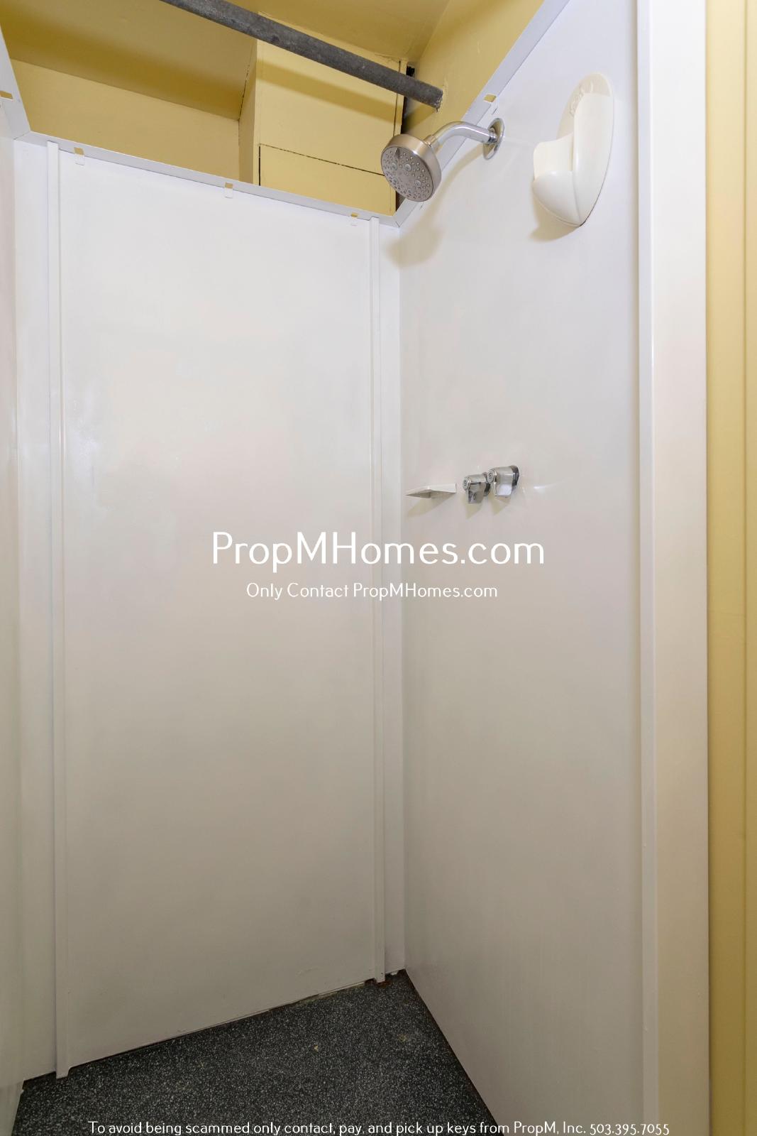 Rare Three Bedroom Gem in SW Portland! property image