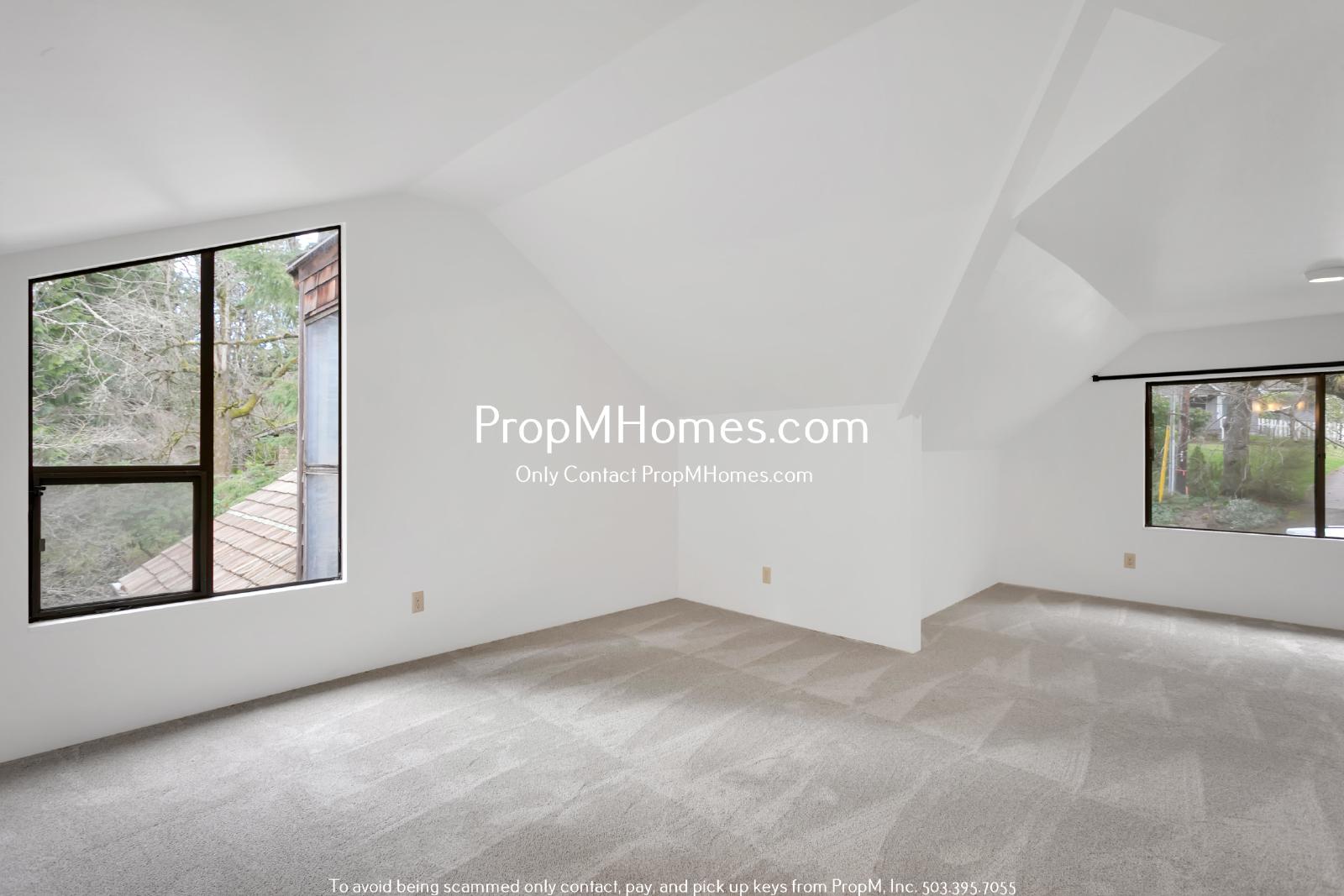 Rare Three Bedroom Gem in SW Portland! property image