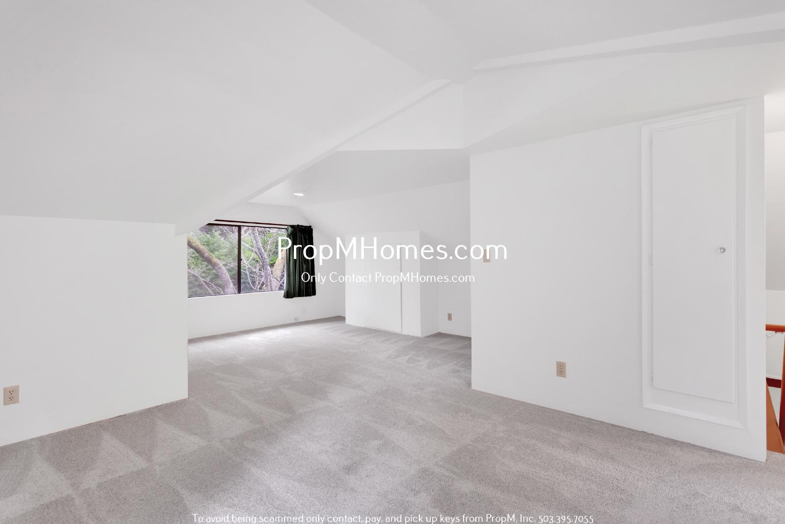 Rare Three Bedroom Gem in SW Portland! property image