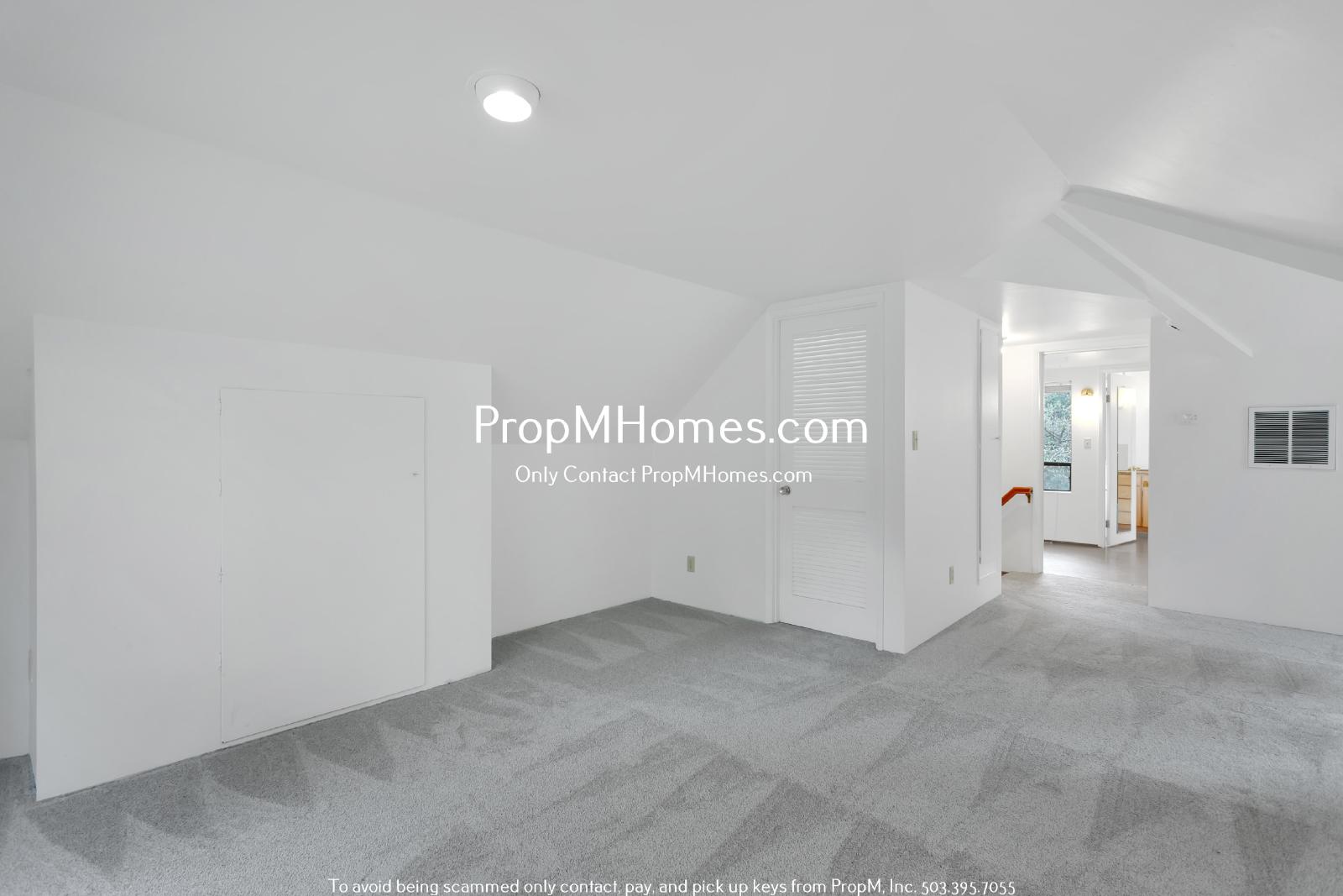 Rare Three Bedroom Gem in SW Portland! property image